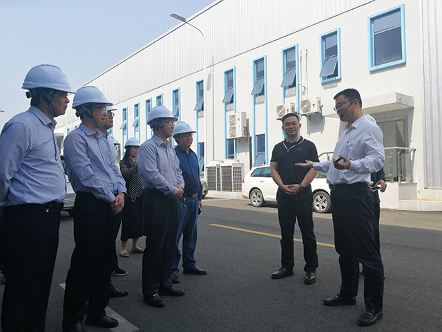 资源优势整合-共谋合作新篇——高邮市灯具企业家考察团访沐鸣2-2.jpg