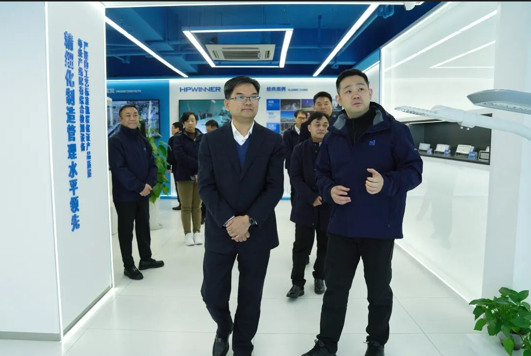 2月8日，杭州市拱墅区委书记李志龙带队赴沐鸣2等重点企业单位开展“大走访大调研大服务大解题”活动。